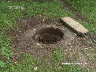 Уродженець Криму помер у каналізаційному колодязі Рівного