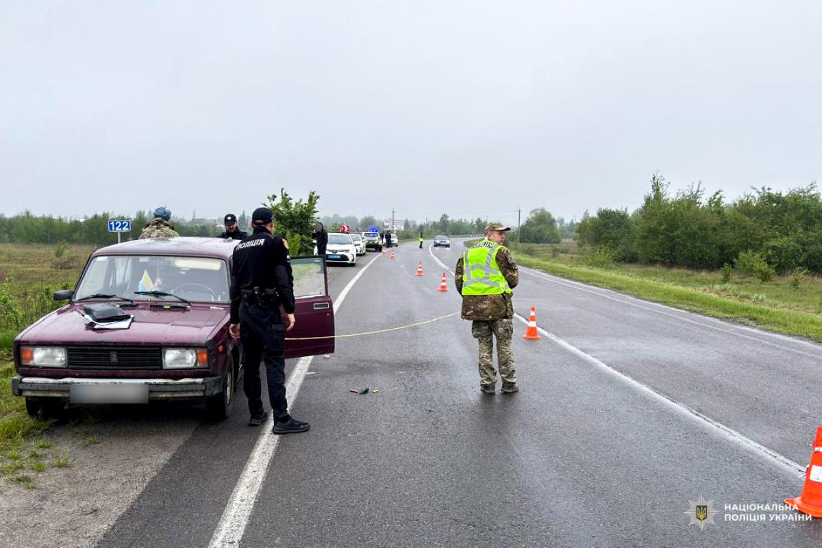 Погрожував правоохоронцям та підірвав боєприпас: у Костополі поліцейські затримали зловмисника