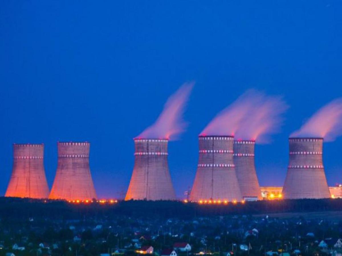 Рівненська АЕС знизила виробництво електроенергії після нічного нападу ворога 