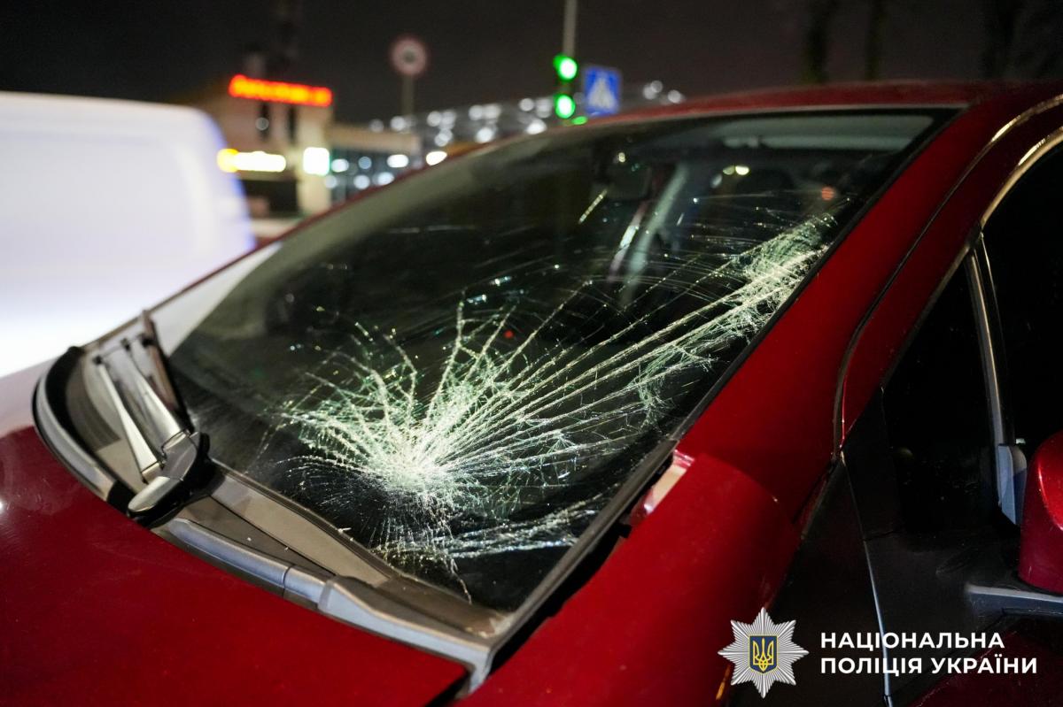 У Рівному водійка збила жінку на переході: потерпіла в комі