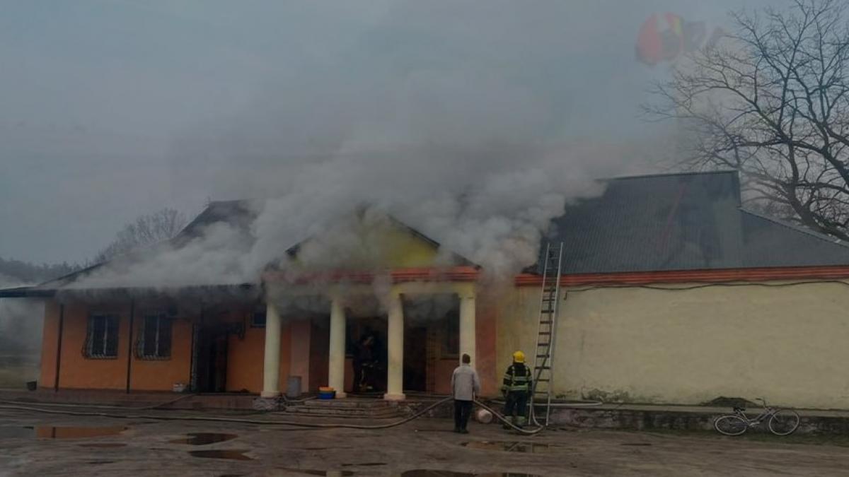 На Сарненщині сталася пожежа у приміщенні магазину