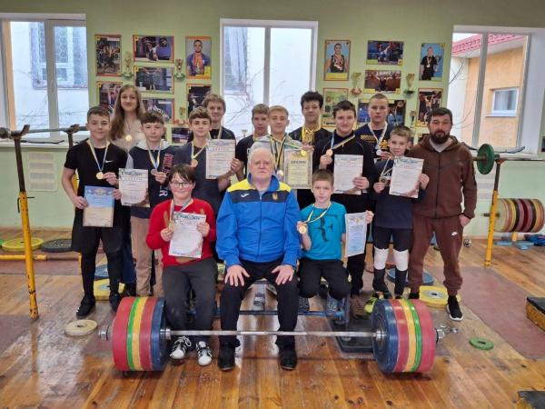 Здолбунівські важкоатлети — серед найкращих в області
