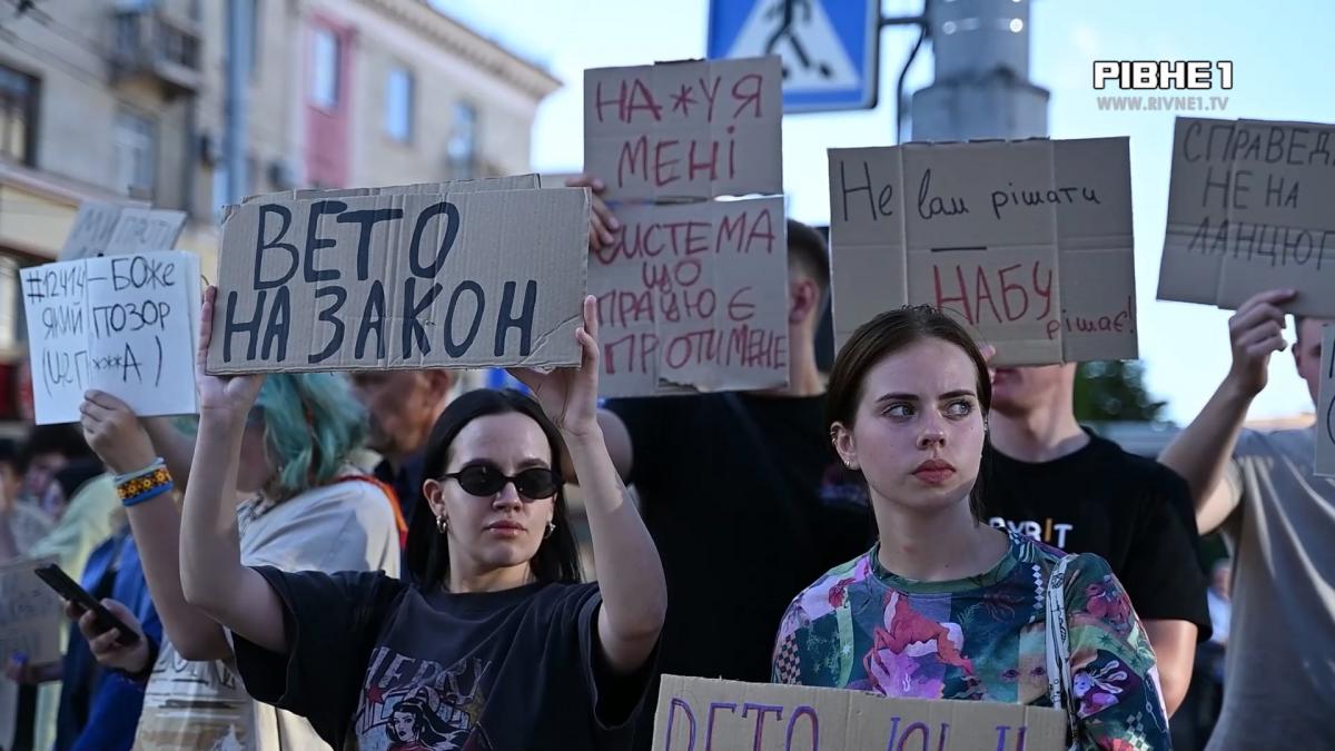 Від тихих подвигів до великих скандалів: Яким запам’ятається 2025-й для Рівненщини