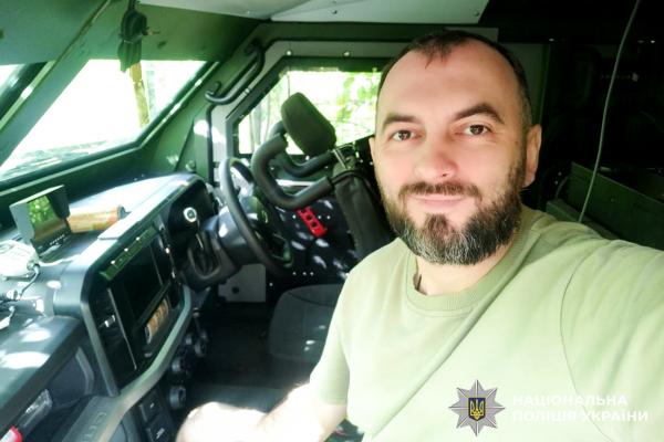 Після поранення - знову рятує: історія зв’язківця Ярги зі стрілецького батальйону поліції Рівненщини