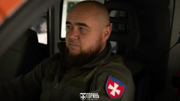 Повернувся з-за кордону, коли почалася війна: історія водія медичної роти із Рівненщини на позивний 