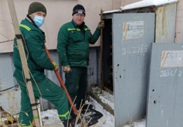 Комунальники Рівненщини допомагають киянам повернути тепло та воду (ФОТО)