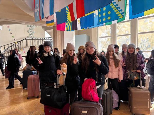 Школярі з Рівненщини вирушили на оздоровлення до «Артеку»