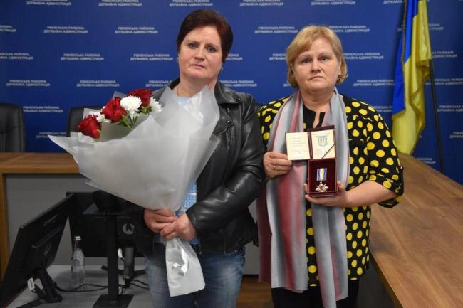 Рідним військового з селища на Рівненщині передали посмертний орден (ФОТО)