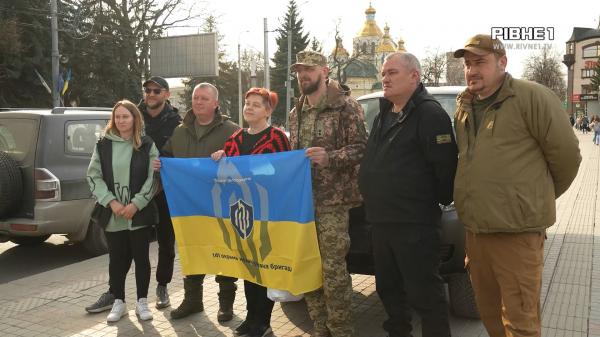 400 тисяч гривень на пікап: волонтерка з Рівного зібрала кошти на автомобіль для ЗСУ (ВІДЕО)