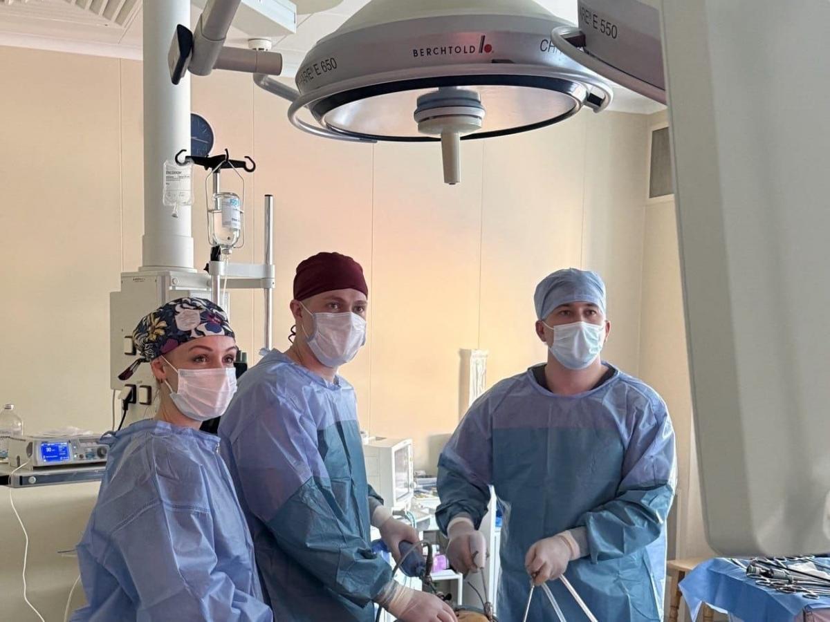 У Рівному військовому успішно провели складну онкооперацію