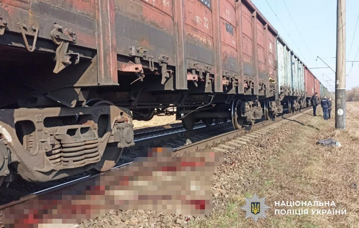 У Рівненському районі внаслідок наїзду потяга загинув чоловік