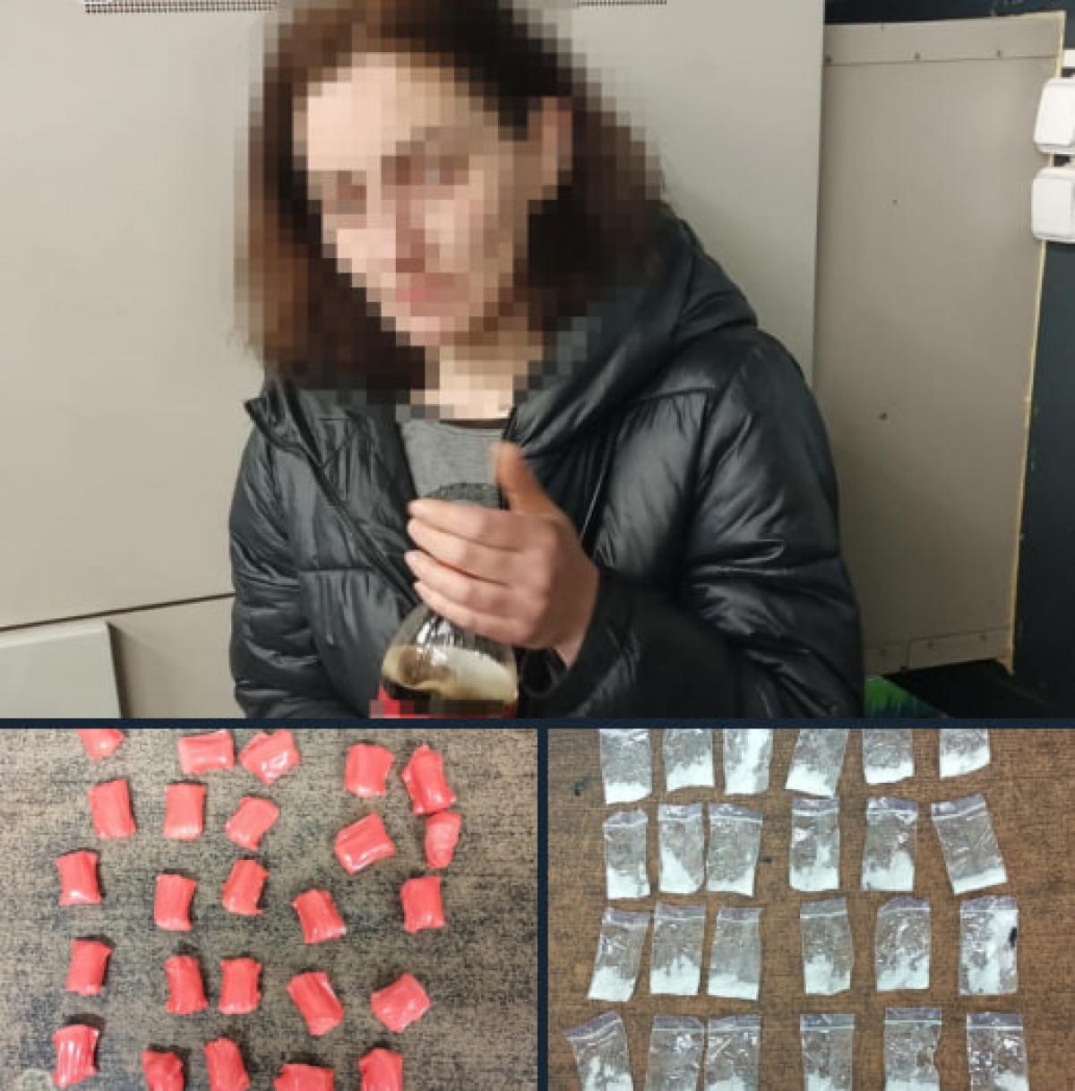 У Рівному жінку взяли під варту за підозрою у збуті психотропів