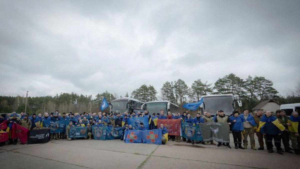 З полону повернувся захисник з Острозької громади Віталій Борисюк
