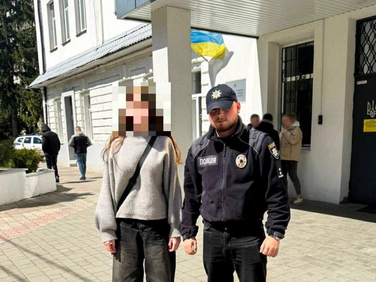 У Рівному поліцейські знайшли зниклу дівчинку в маршрутці 