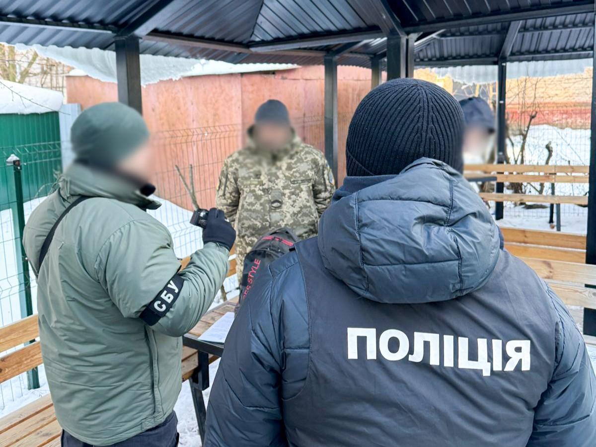 На Рівненщині судитимуть курсанта, який за $5500 обіцяв «домовитися» з ВЛК