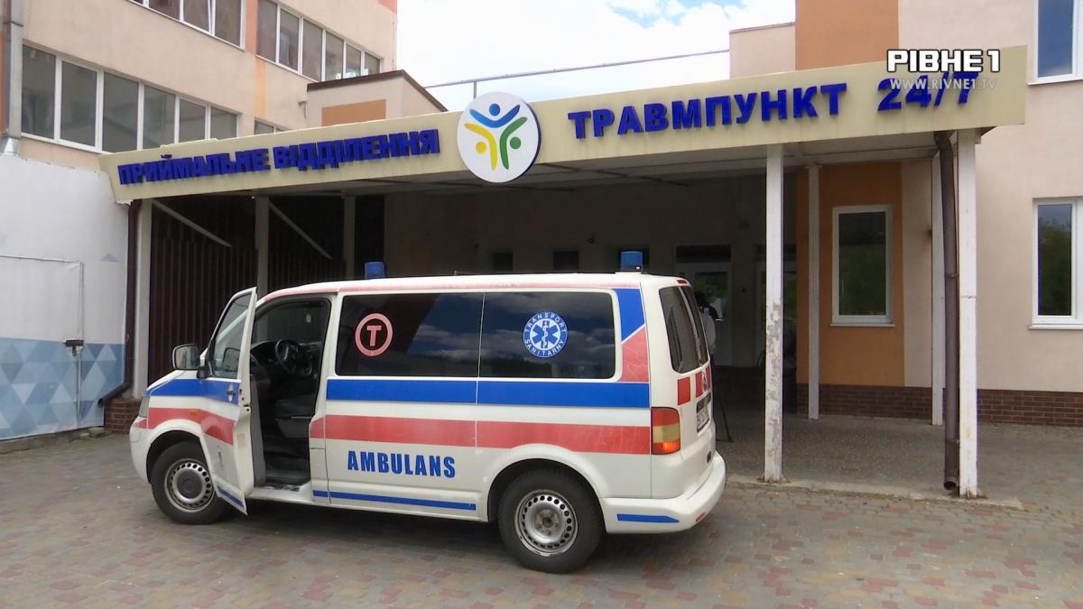 «Болів живіт, нудота і температура»: у Рівному дитячий випускний завершився в лікарняній палаті (ВІДЕО)