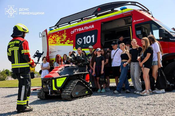 Школярі Рівненського району побували на екскурсії у рятувальників