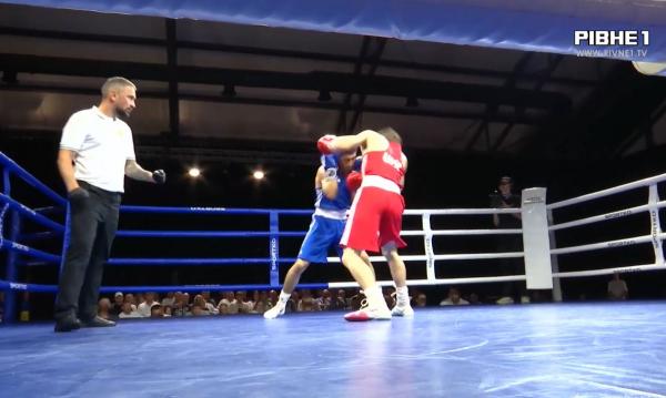 Понад 200 бійців та зірковий Гвоздик: на Рівненщині визначили чемпіонів України з боксу (ВІДЕО)