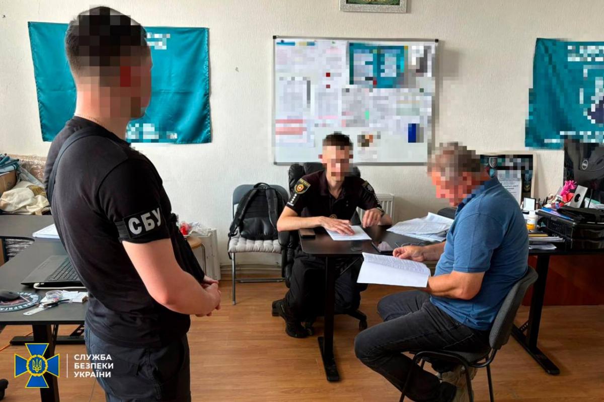На Рівненщині екскерівника благодійної організації підозрюють у привласненні понад 9 млн грн для ЗСУ