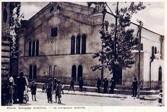 Головна синагога, вид із Замкової