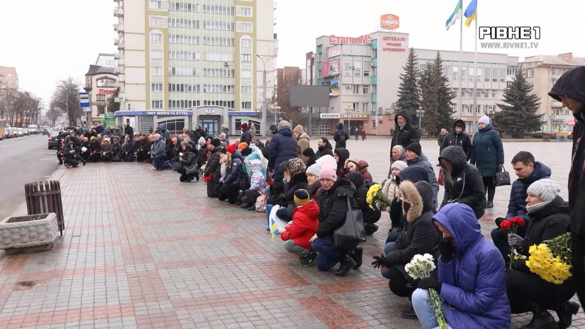 U Rivnomu Poproshalis Z Geroyem Tarasom Kozlishinim Video Rivne Novini Novini Rivnogo Video On Line Vse Pro Telekompaniyu Telekanal Rivne 1