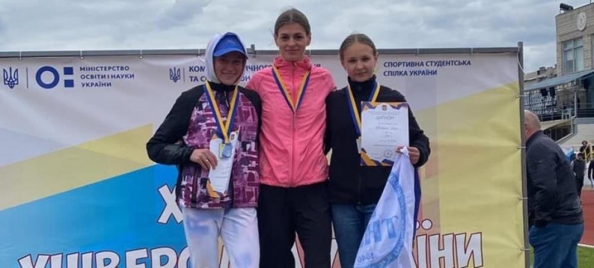 Спортсменка із Сарн здобула золото на змаганнях з бігу на Універсіаді України