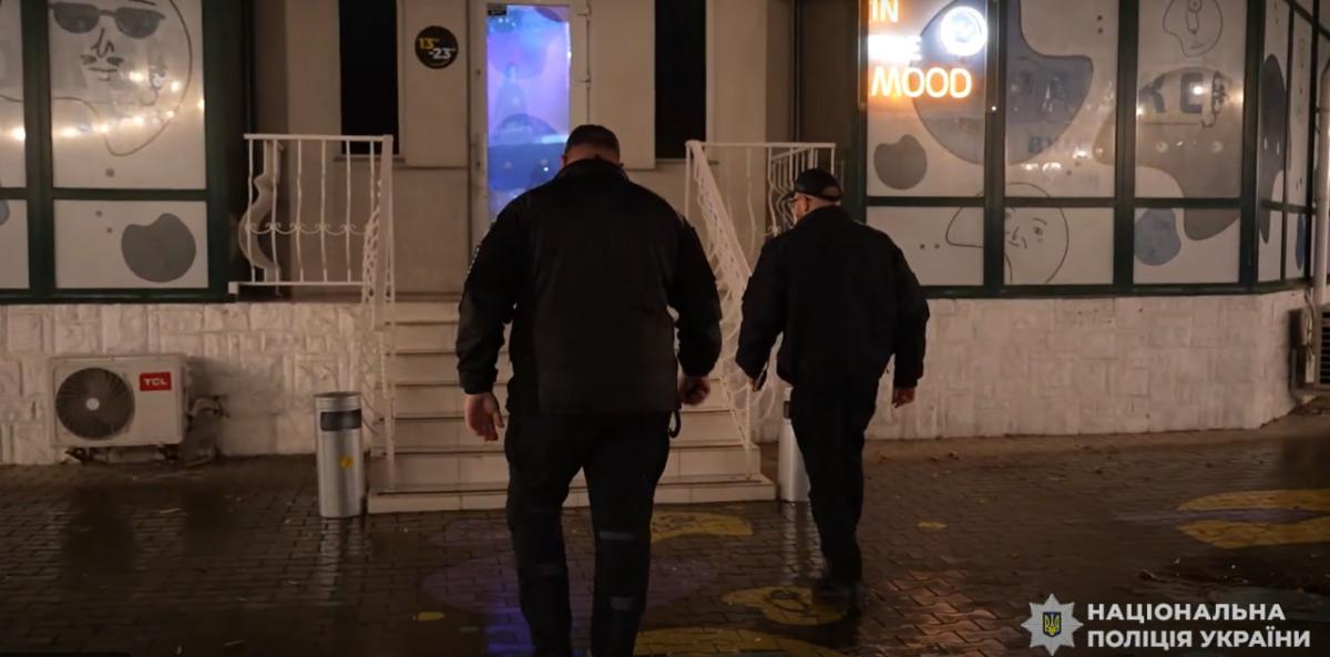 У Рівному поліцейські перевірили розважальні заклади на дотримання режиму роботи