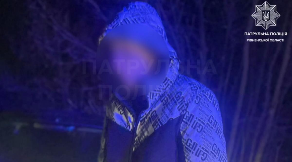 На Сарненщині 21-річний водій без прав і з ознаками сп’яніння тікав від патрульних