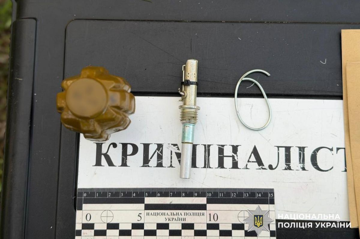У Вараському районі викрили чоловіка, який перевозив гранату