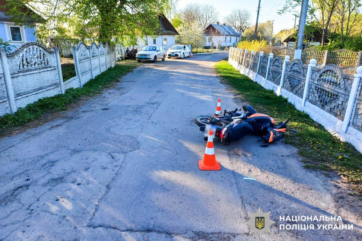 ДТП на Дубенщині: травмувався водій та пасажирка мотоцикла