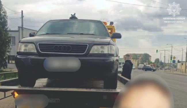 У Сарнах за порушення ПДР зупинили водія напідпитку