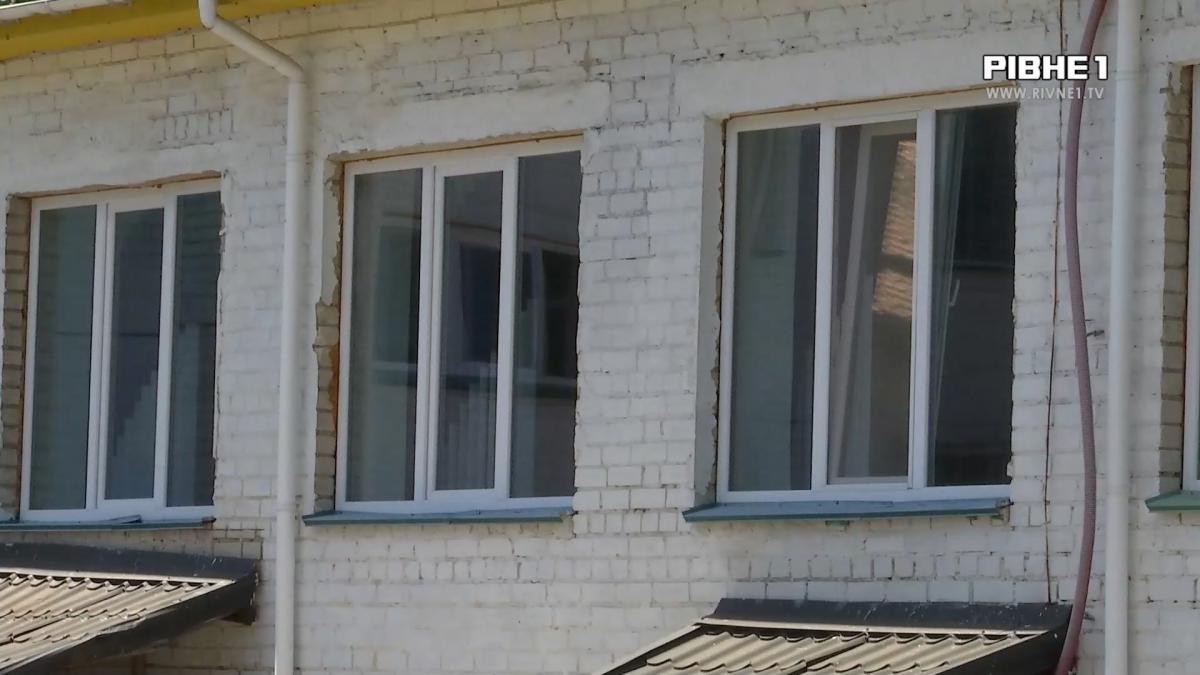 Конфлікт у Великій Омеляні: нетверезий педагог підняв руку на підлітка (ВІДЕО)