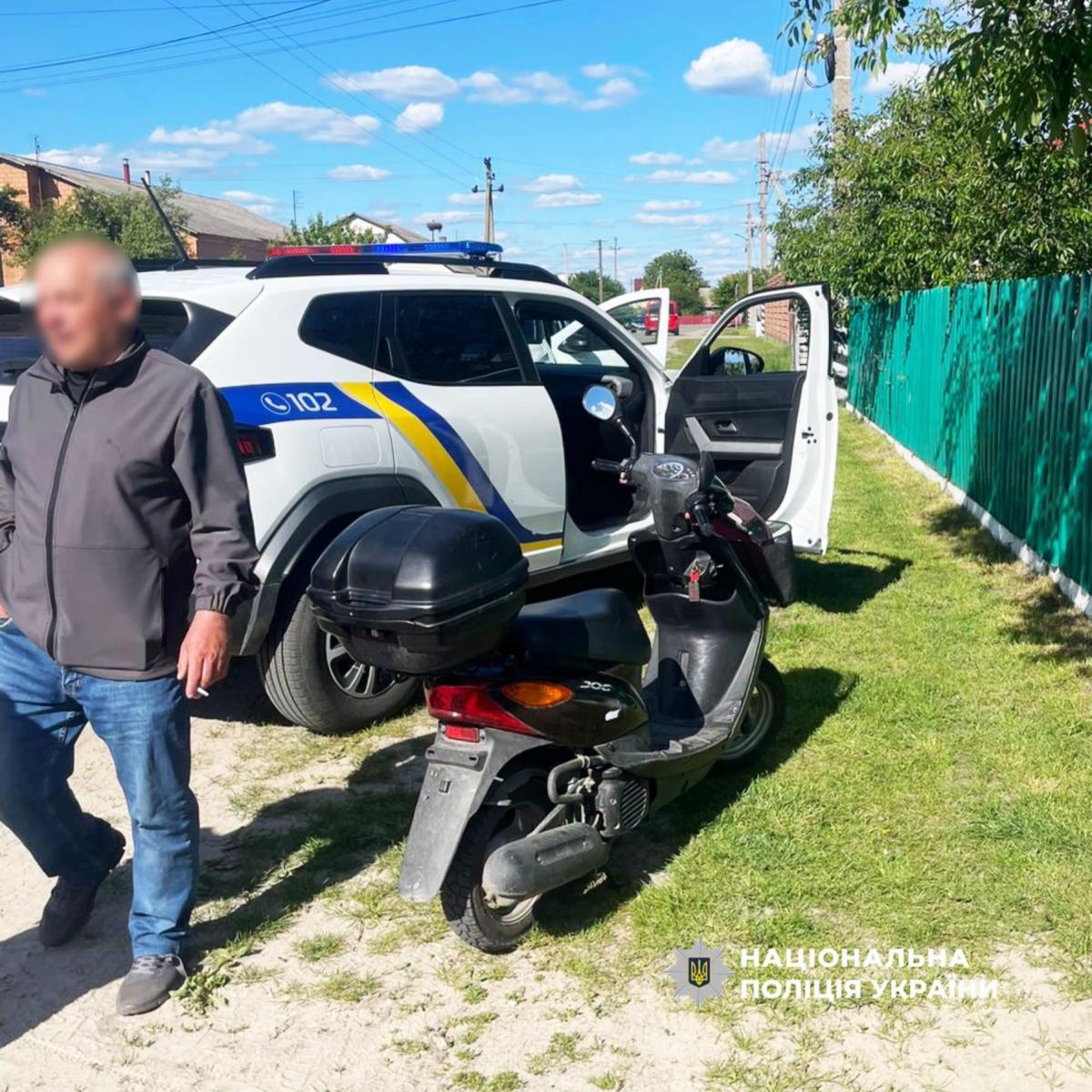 У Березному водій скутера напідпитку без прав намагався дати хабар поліцейським