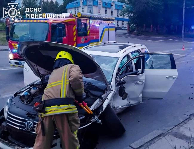 У Рівному трапилася ДТП із двома потерпілими