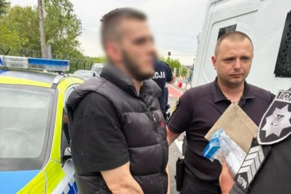 На Рівненщині судитимуть організатора незаконного переправлення чоловіків за кордон