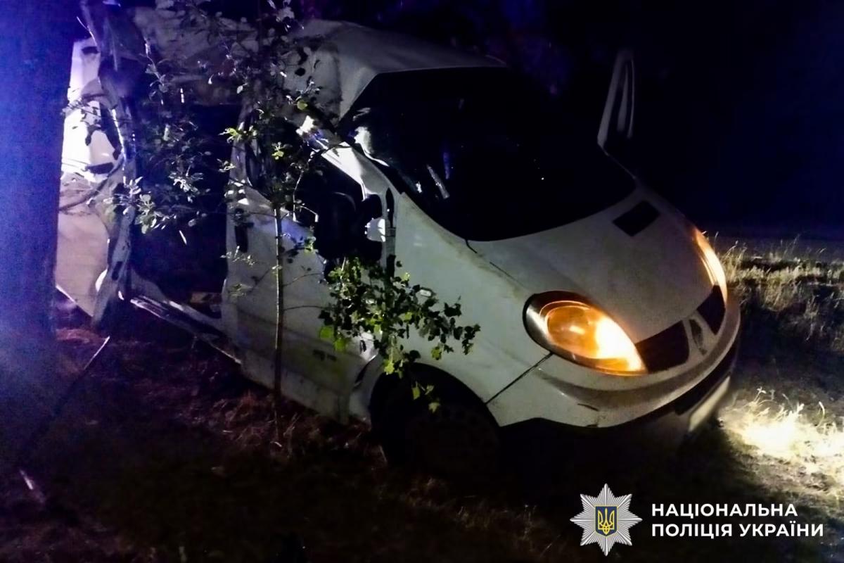 У Вараському районі внаслідок ДТП постраждав пасажир мікроавтобуса
