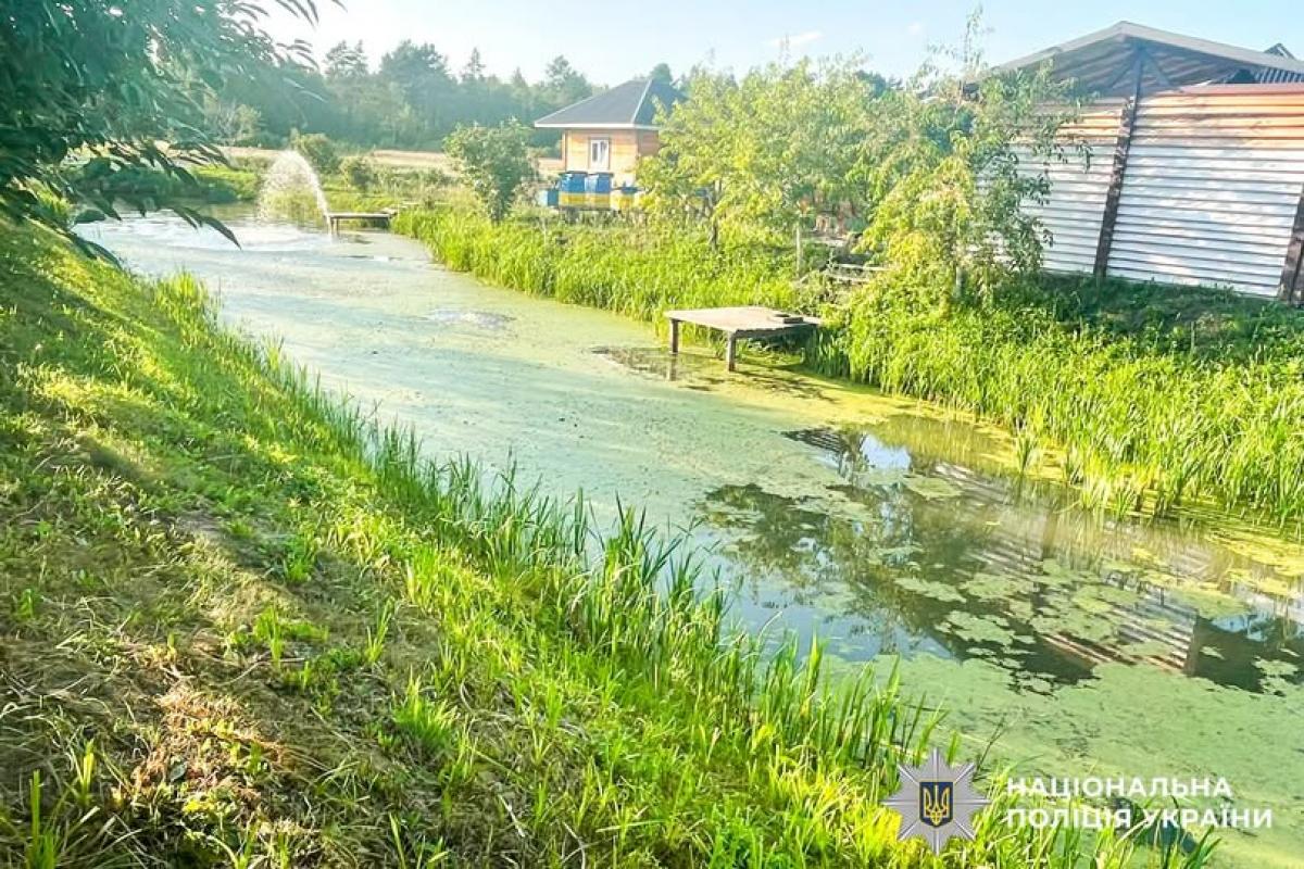 На Рівненщині у водоймі загинув дворічний хлопчик: поліція встановлює обставини трагедії