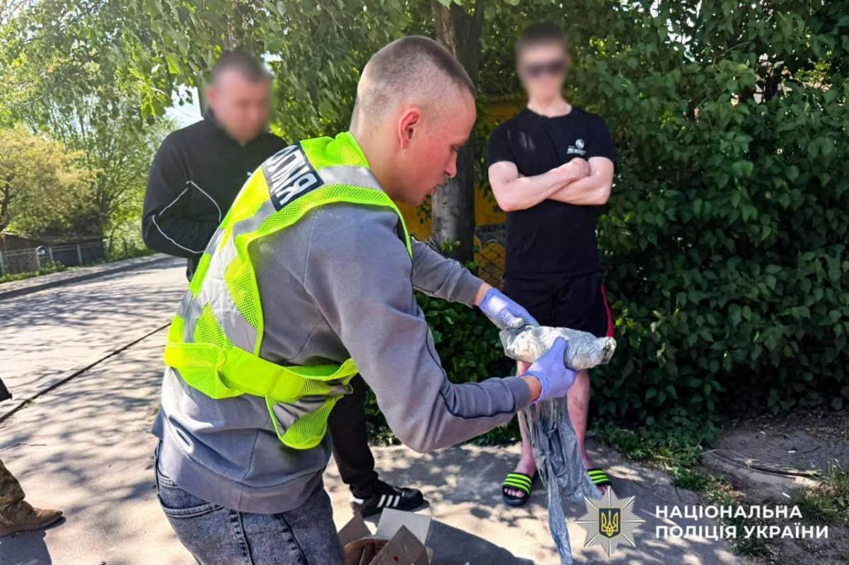 В Острозі судитимуть наркодилера, який розповсюджував психотропи по всій Україні